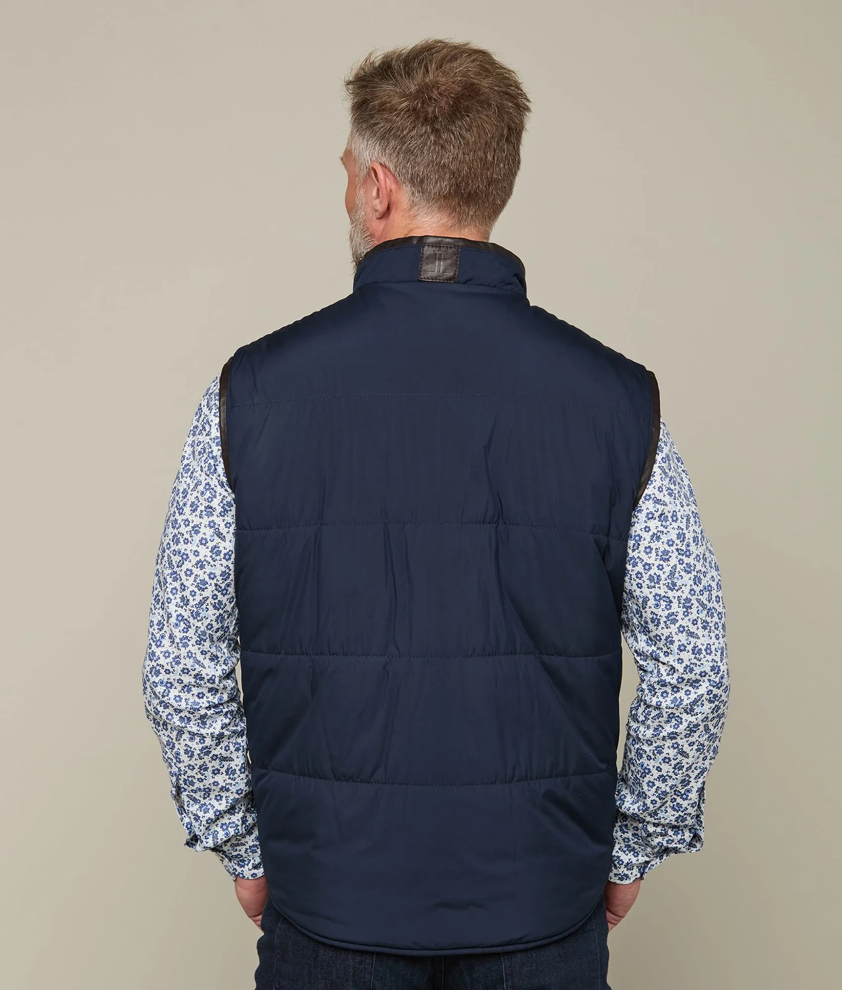 Reversible Microfiber Vest :: Chocolate/Navy