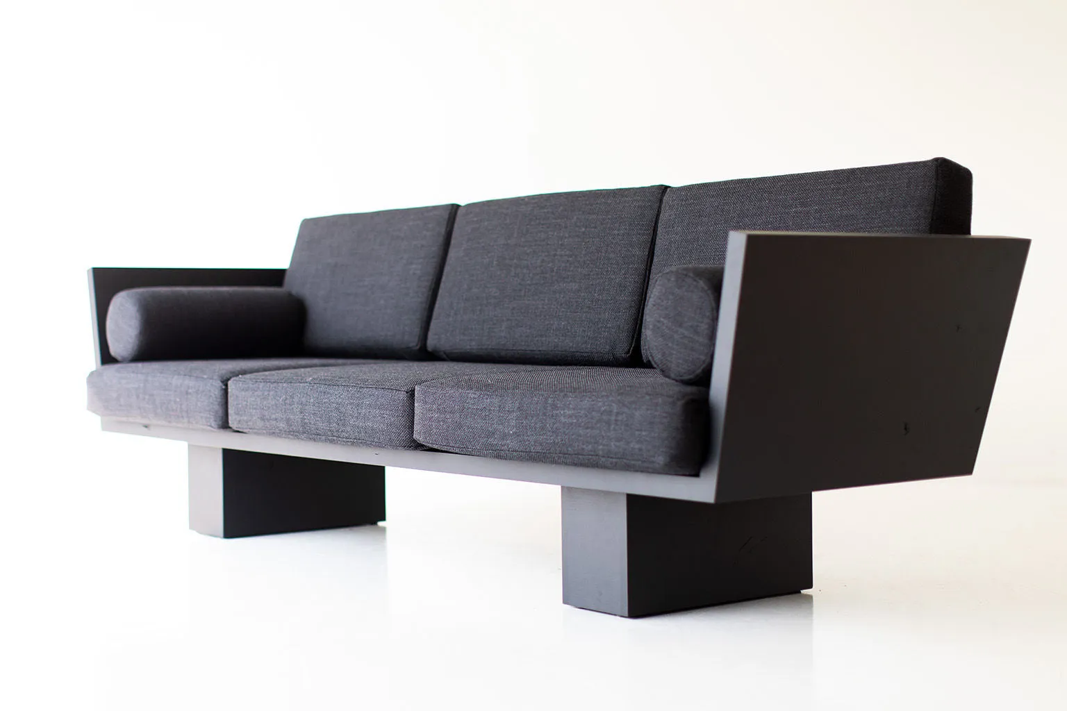 Suelo Modern Black Sofa - 1020