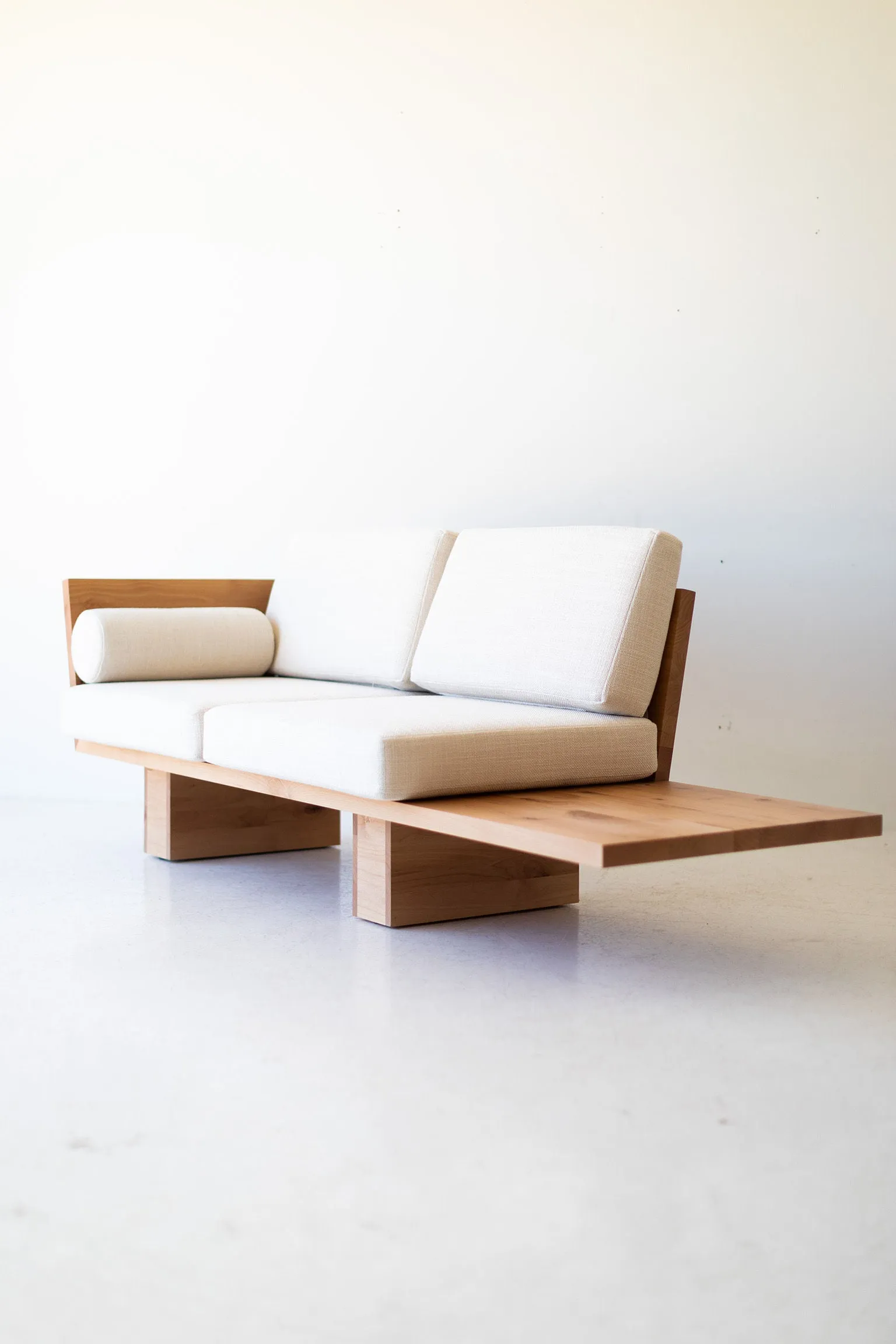 Suelo Modern Loveseat - 1321