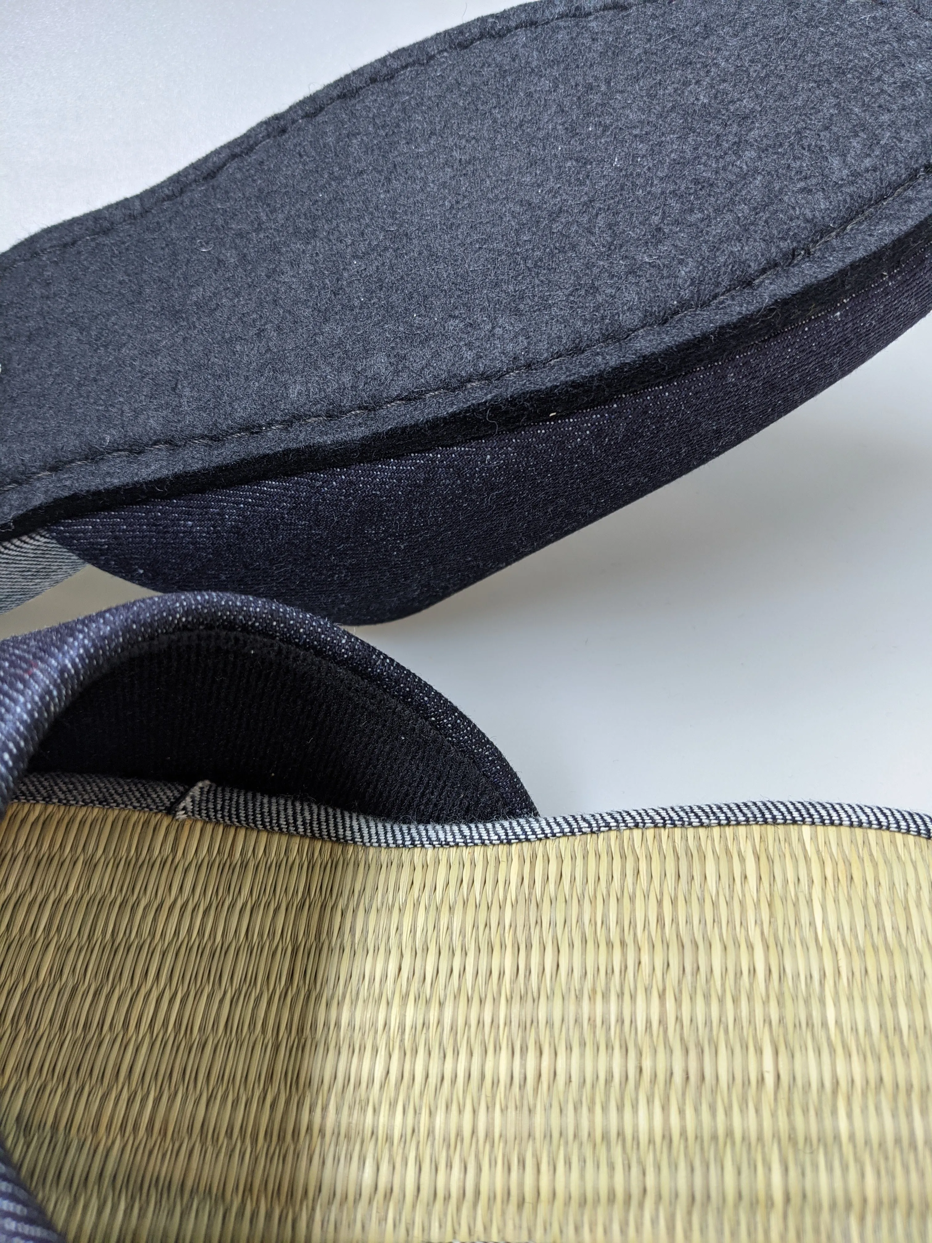 TATAMI Denim Slippers A-Type [Black Wool Felt Sole] / Simple [Denim Hiroshima]